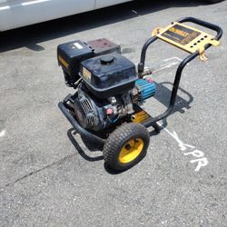 Pressure Washer/DeWalt 3800 Psi