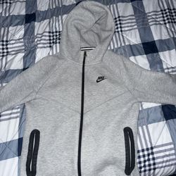 Grey Nike Tech Fleece