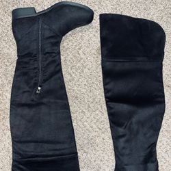 Knee-High Black Boots 