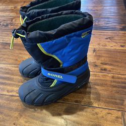 Kids Columbia Sportswear Snow Boots Sale!