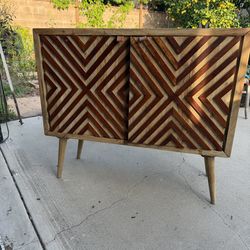Mcm cradenza cabinet