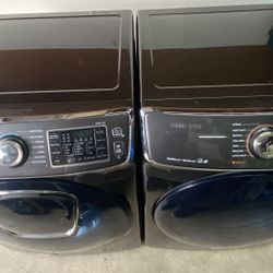 Stackable Samsung Washer & Dryer Set