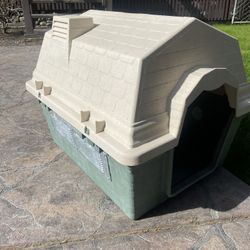 PETMATE Dog House 