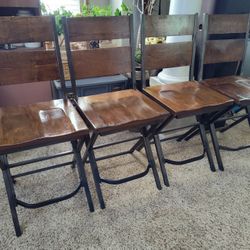 4 Wooden Counter Top Chairs Iron Frame