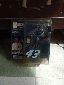 Richard Petty NASCACAR #43
