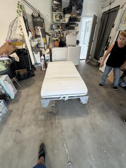 Bed Whit Frame