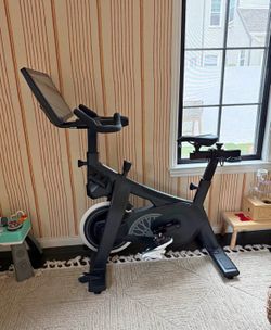 Spin bike