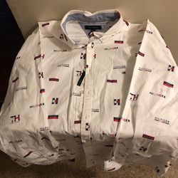 Tommy Hilfiger button up shirt size XL