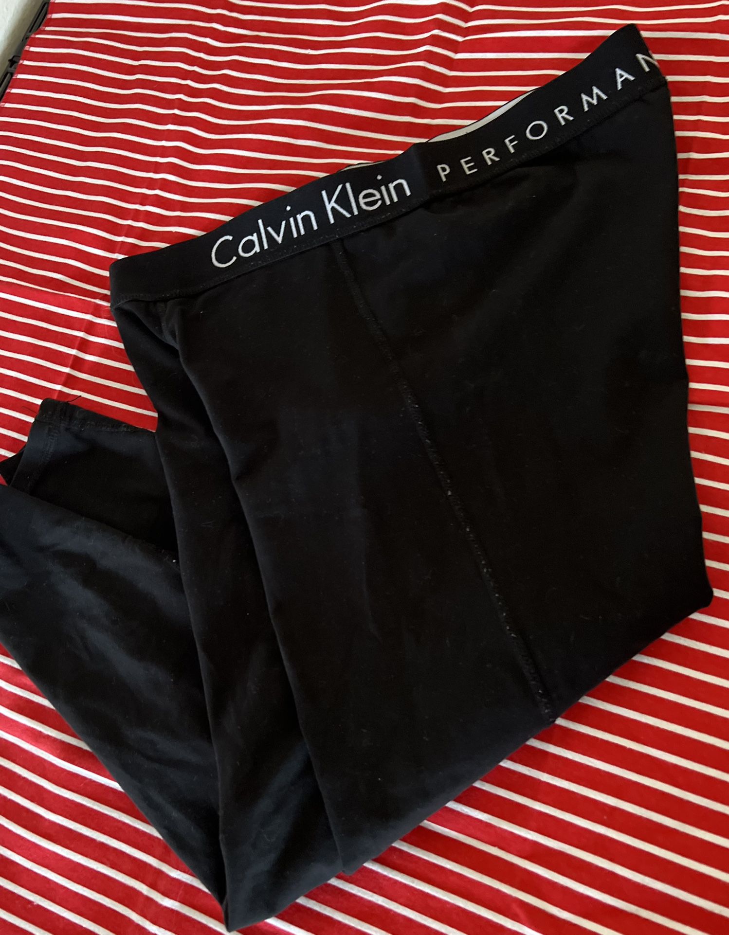Calvin Klein Sz large black capri leggings 🖤