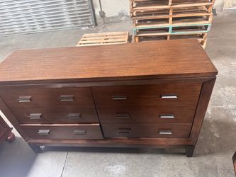 Dark Brown Wood 6-Drawer Dresser