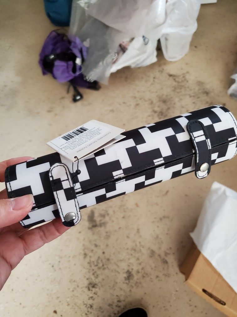 New Make Up Brush Case