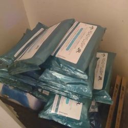 Tons Of Baby Wipes!