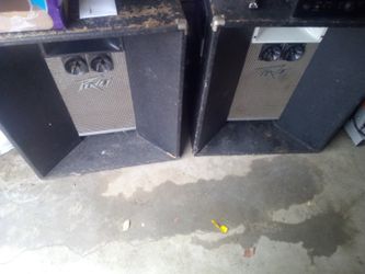 2 Peavey C 700 Network Speakers