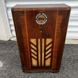 Vintage Philco 1937 Floor Radio! Not working, for decor, parts or repair project. 25x11x40in