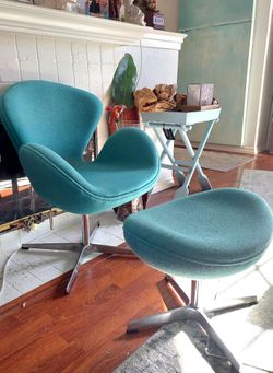 SWAN CHAIR W. FOOTSTOOL  TEAL ARNE JACOBSEN STYLE