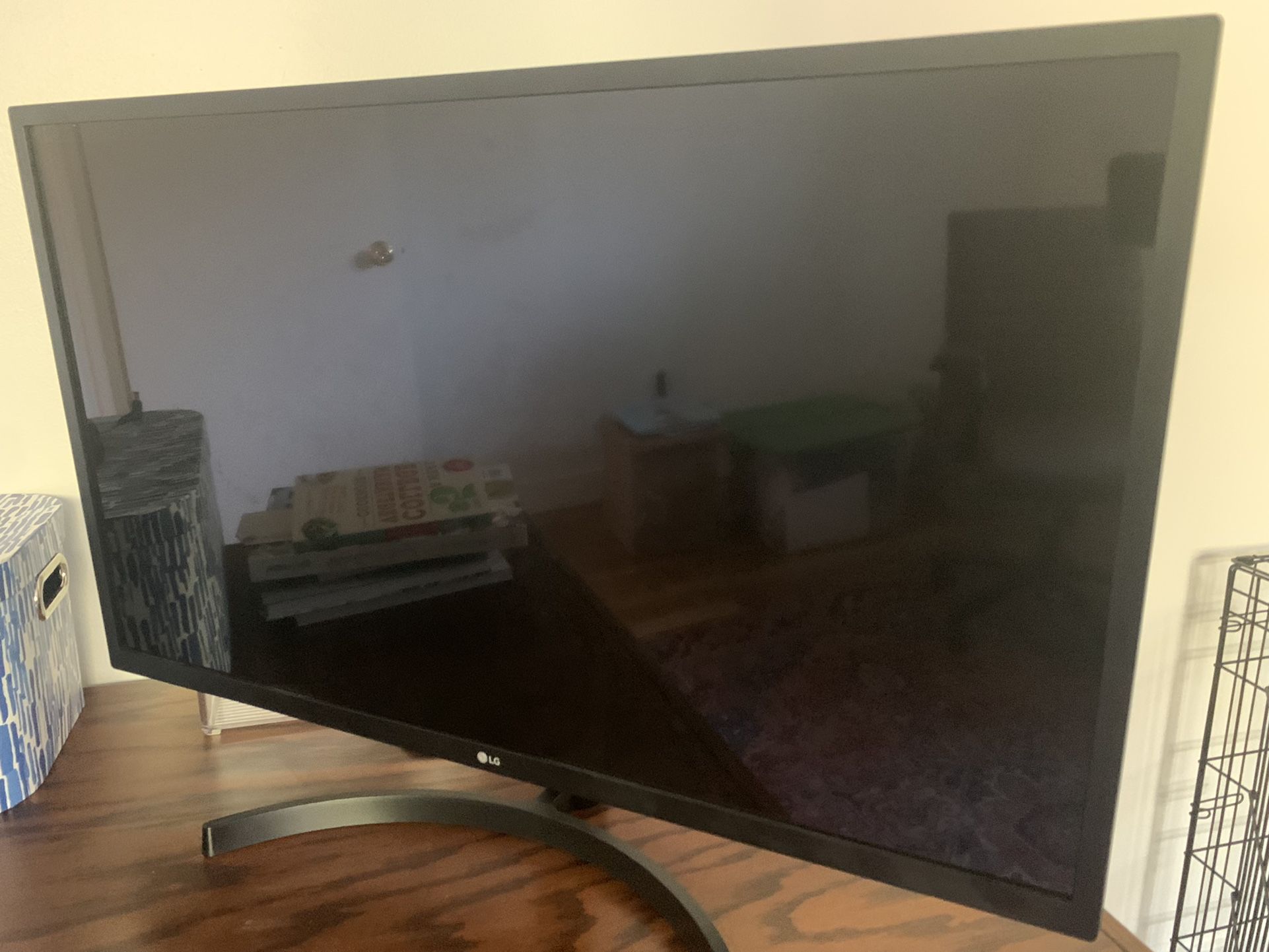 LG 32'' FHD IPS Monitor with FreeSync 1080