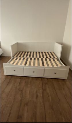IKEA HEMNES Daybed with 3 Drawers