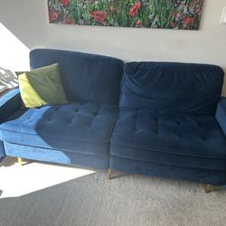 Beautiful Blue Velvet Sofa 71 X 33