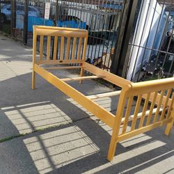 Twin Bed