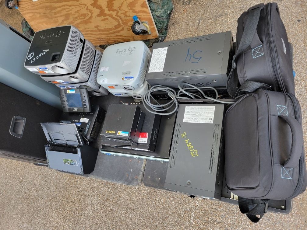 Ton Of AV Items (One Lots)
