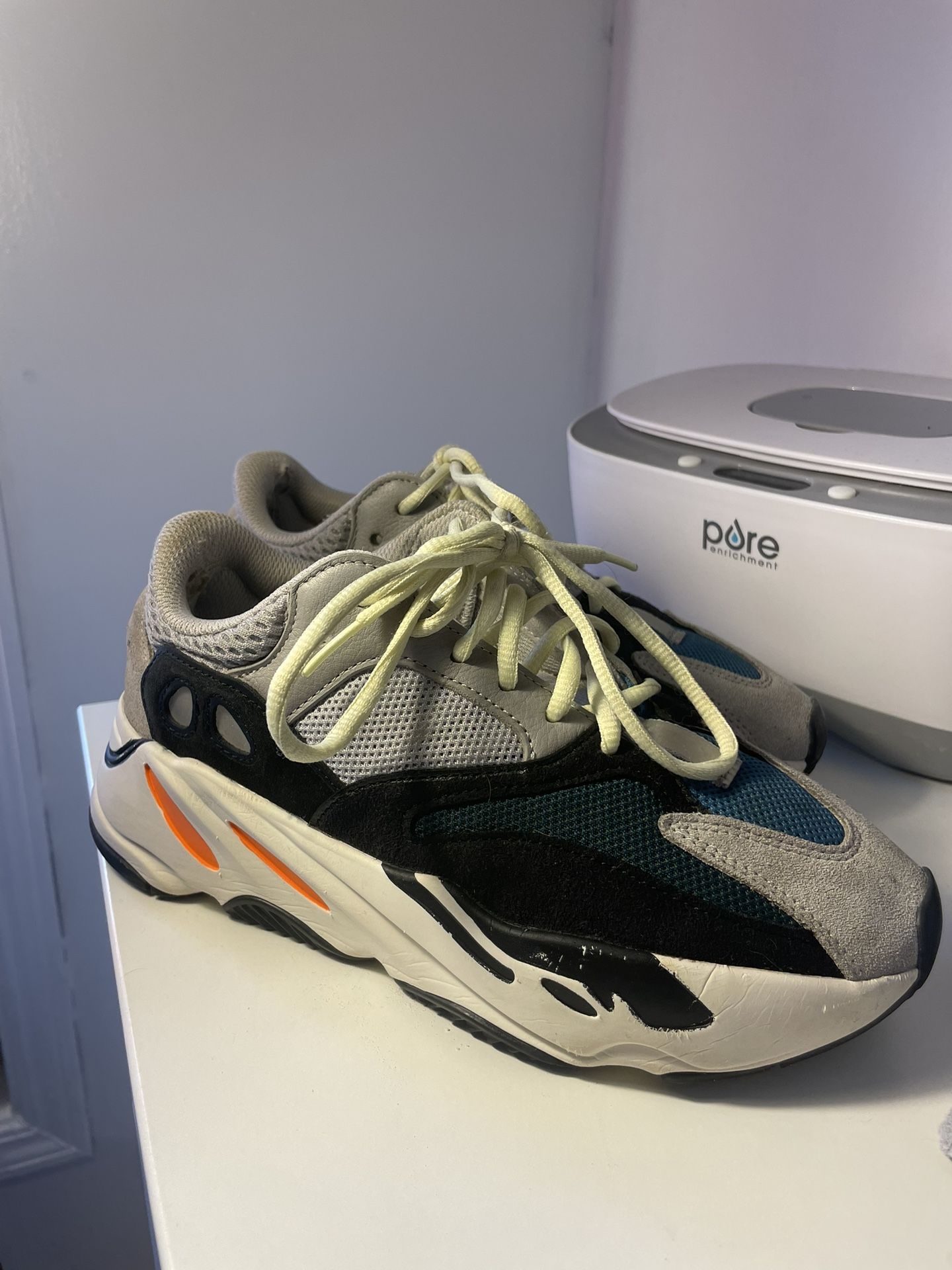 Used yeezy store wave runner