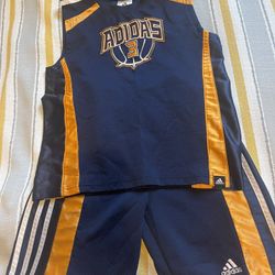 Boys Adidas Outfit Size 7