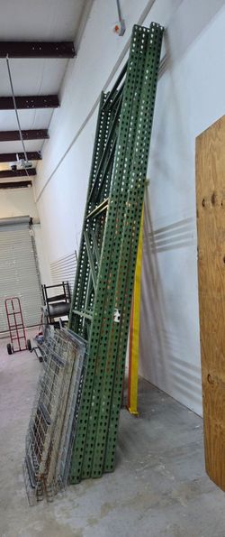 Pallet racks