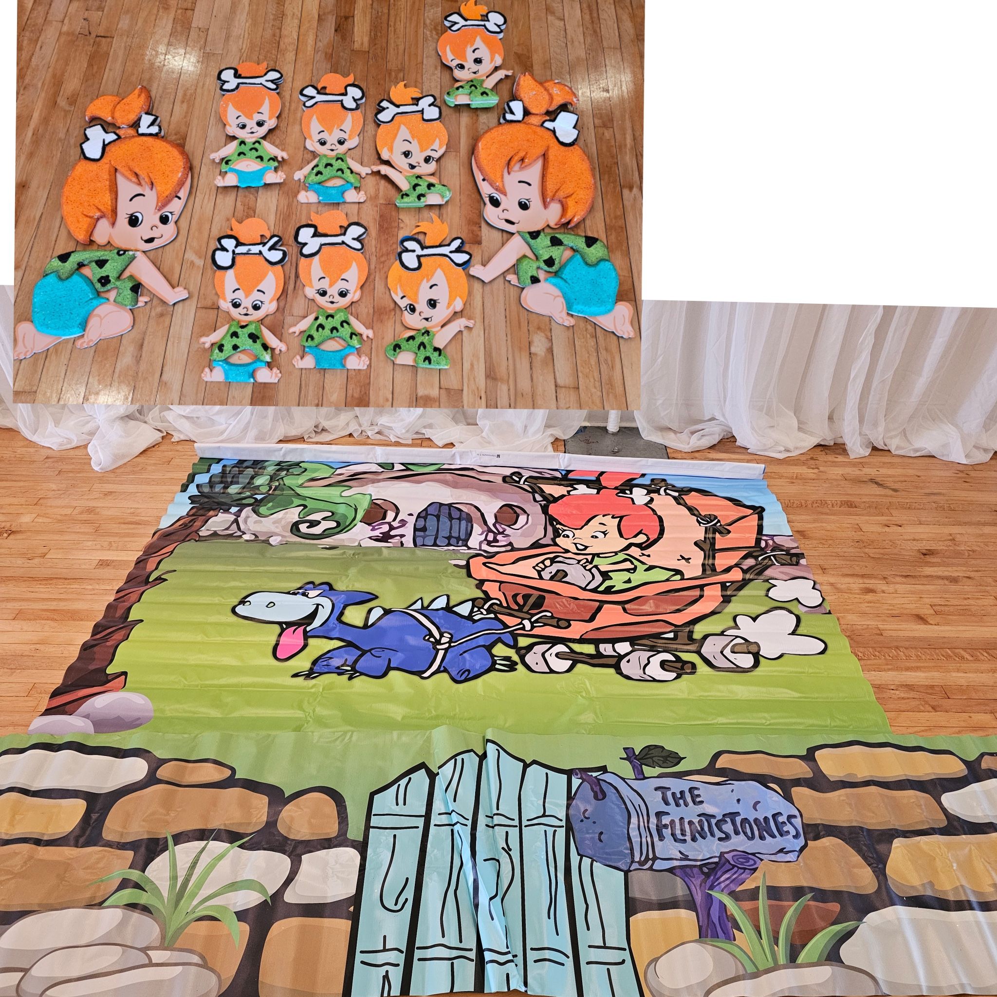 Flinstones Backdrop, Table Wrap And Props