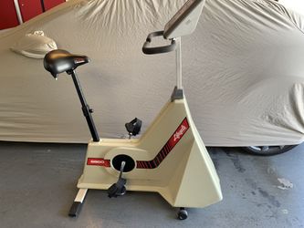 Life Fitness Bally Life Cycle 6500 for Sale in Long Beach CA OfferUp