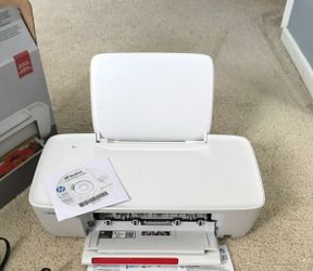 HP Deskjet 1112 Printer