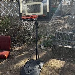 Children’s Basketball Hoop