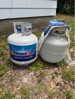 Full propane tanks