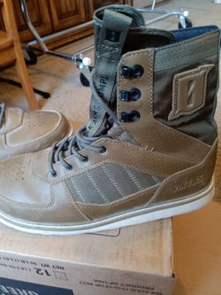 Vicots tactical boots size 10