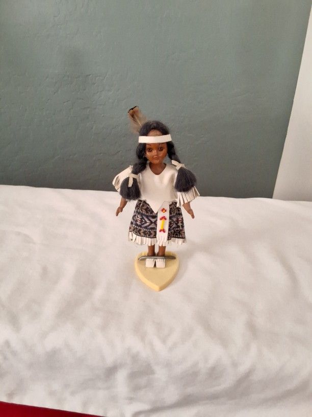 OLD Oglala Sioux Indian Heritage Doll