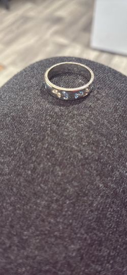Women’s butterfly ring