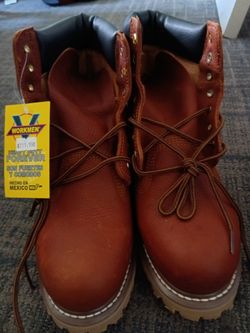 Workmen boots