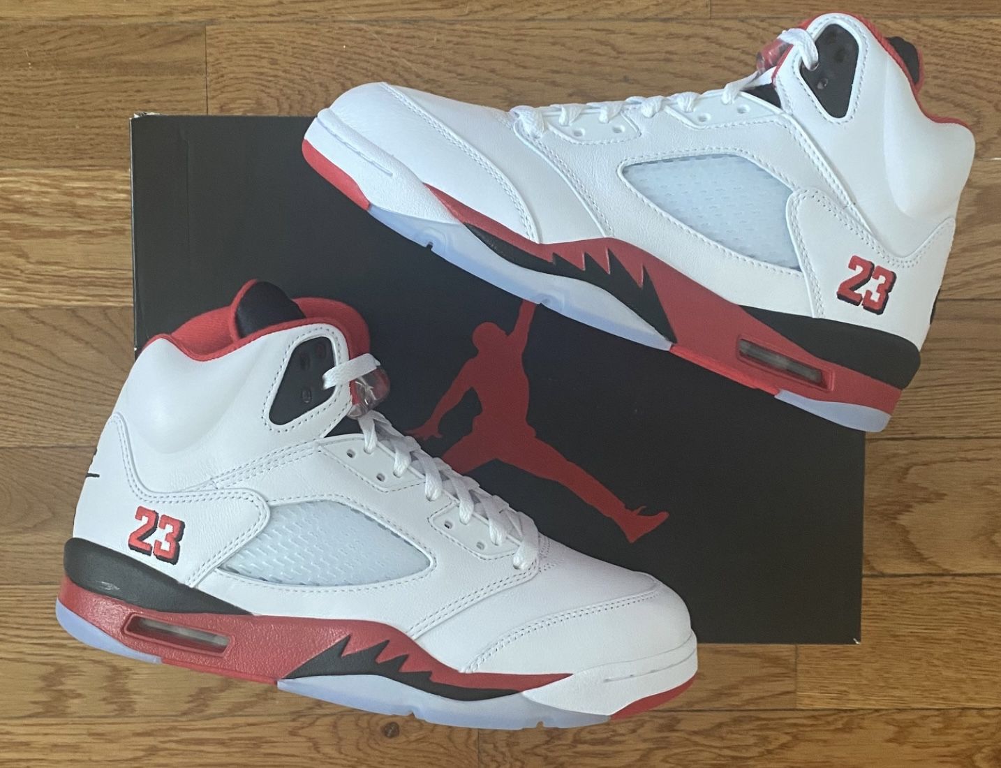 Nike Air Jordan 5 Retro Fire Red 2025 