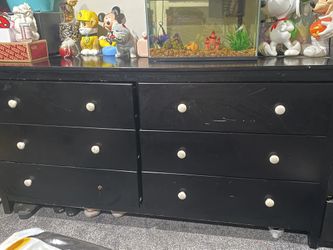 Dresser Set 