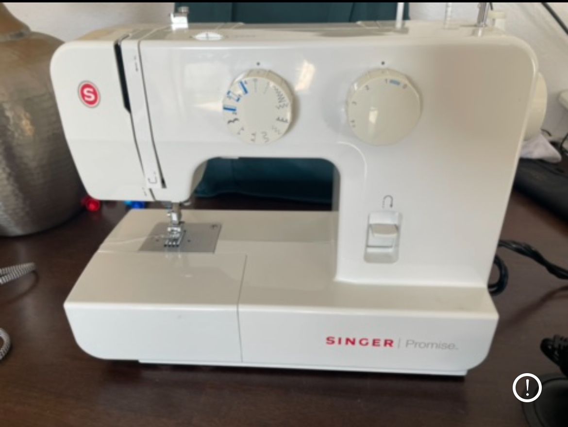 Singer Sewing Machine