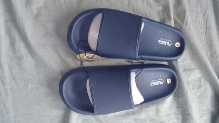 Sandal 