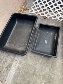 Hard plastic mixing trays