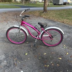  Cruiser Bike. 7 Speed. Works great