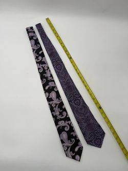 Lot of 2 Mens Designer Ties Bergamo New York & Isaac Mizrahi Paisley