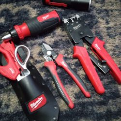 Milwaukee Electrician's Bundle!!!