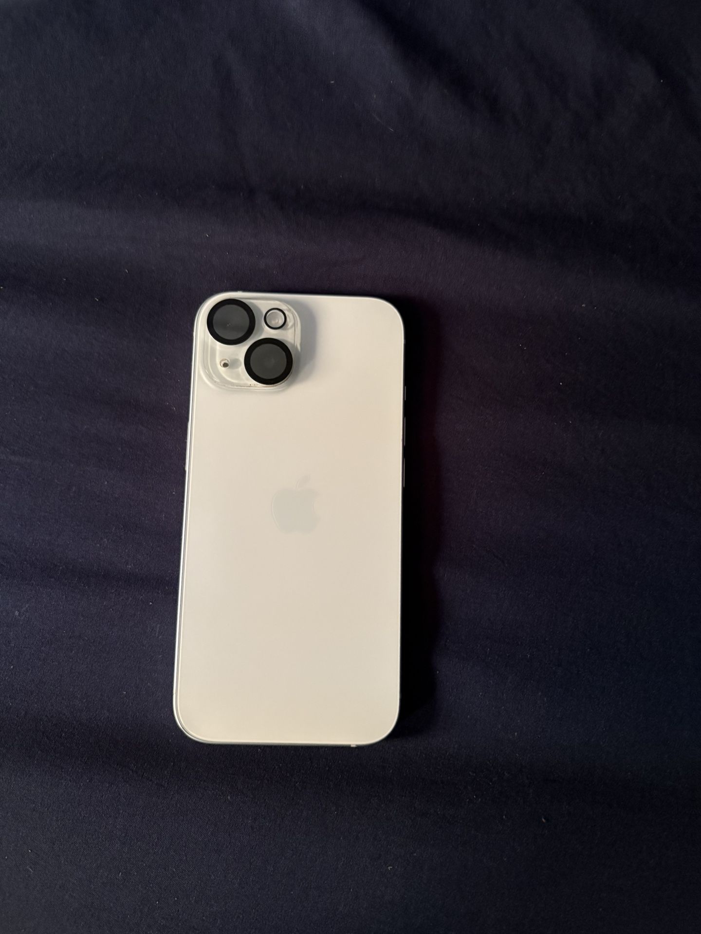 iPhone 15 128GB