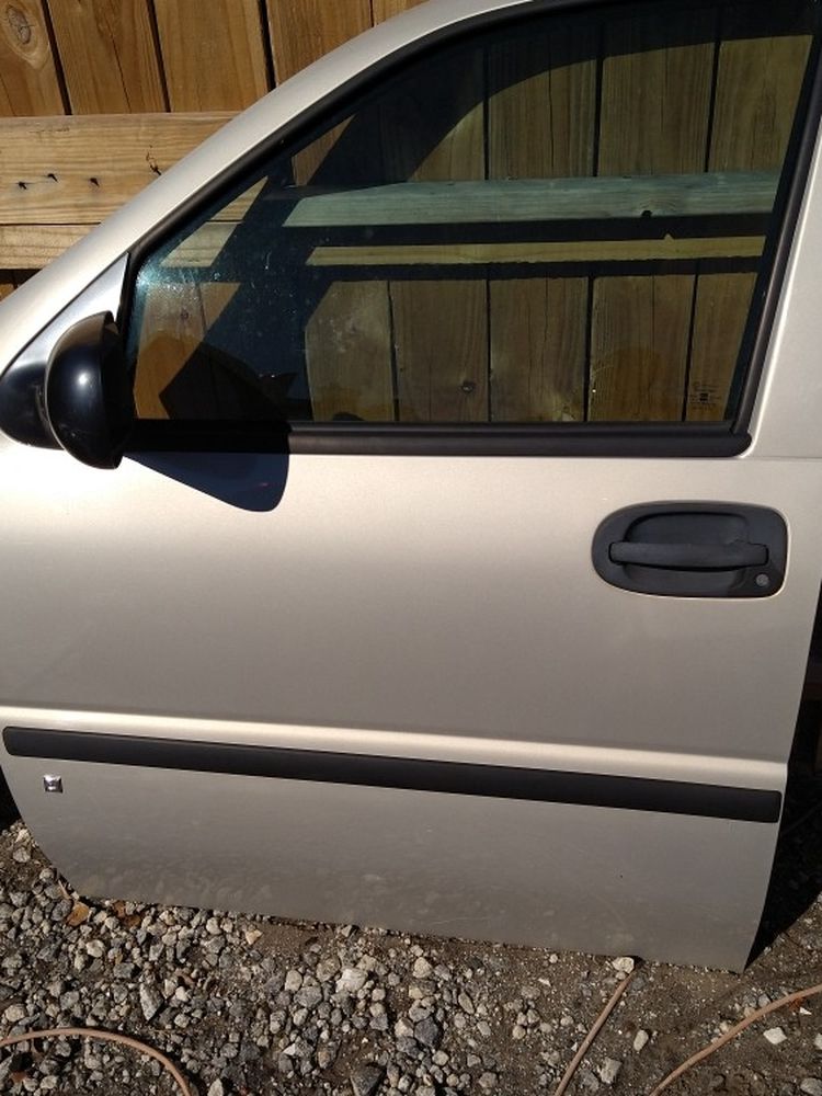 Driver Side Door Only Vets 1997 To 2005 Chevy Venture