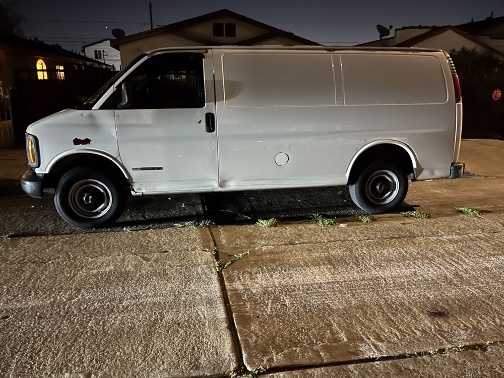 GMC VAN