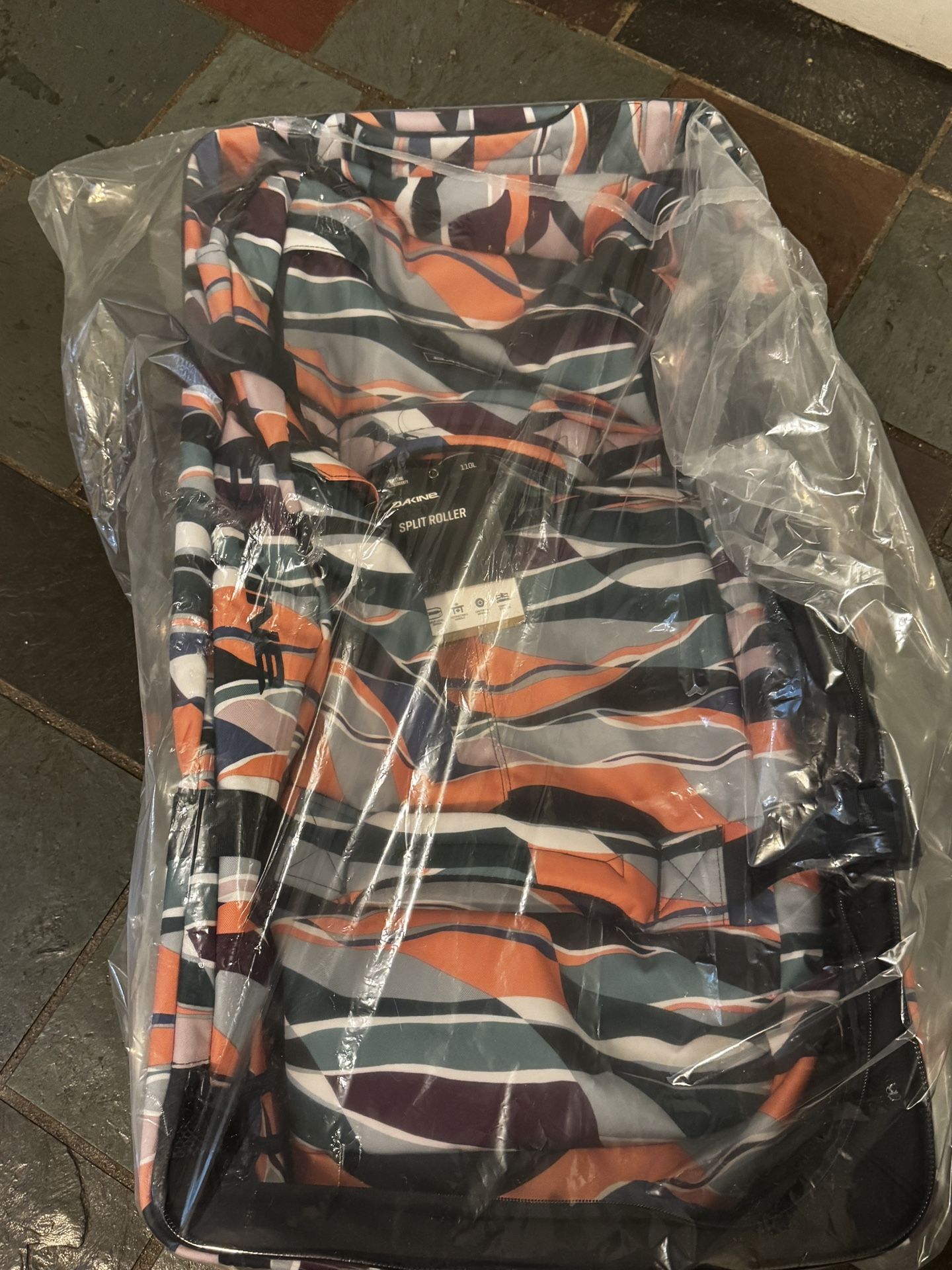 NWT - Dakine 110L Split Roller Bag