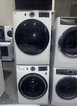 Washer and dryer NEW