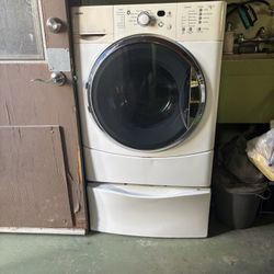 Washer & Dryer Set $200